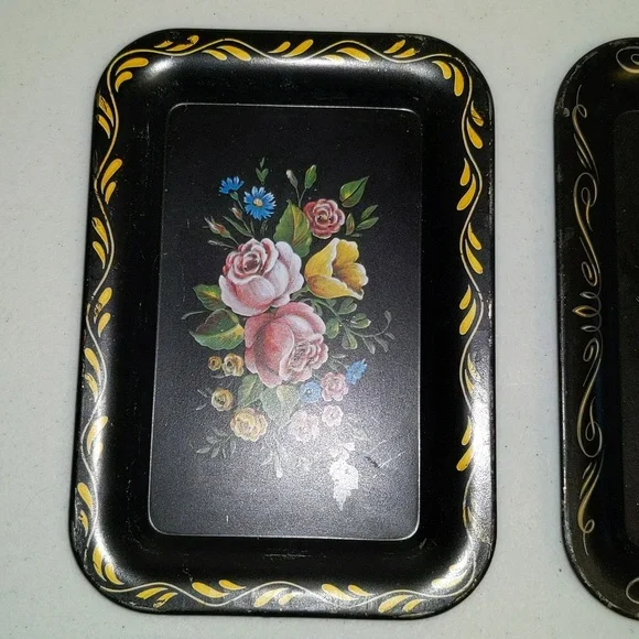 Floral  Pattern Metal Tip Trinket Tray Set of 4 - Picture 2 of 13